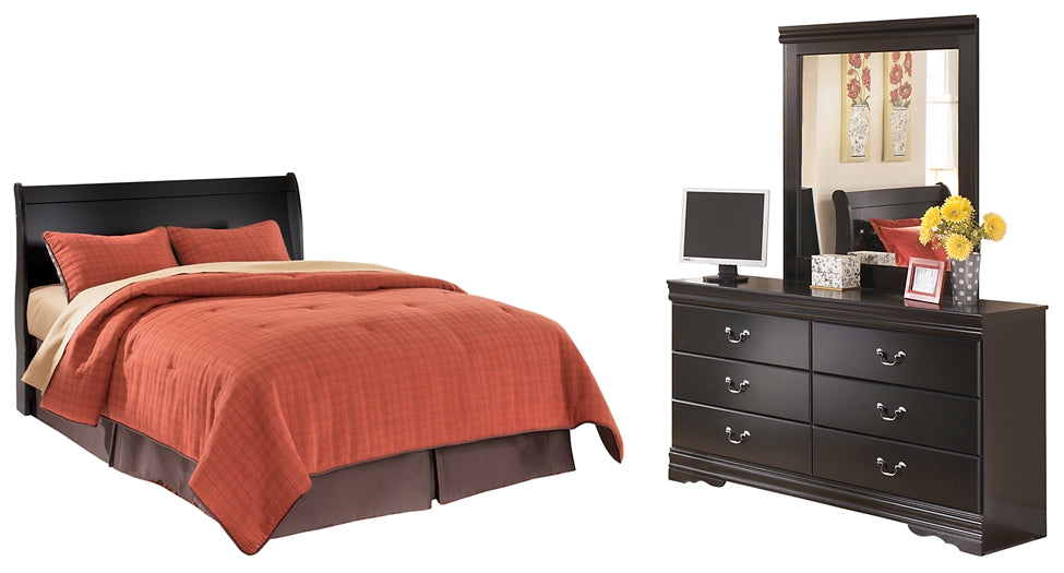 Huey Vineyard Queen Sleigh Headboard with Mirrored Dresser at Towne & Country Furniture (AL) furniture, home furniture, home decor, sofa, bedding