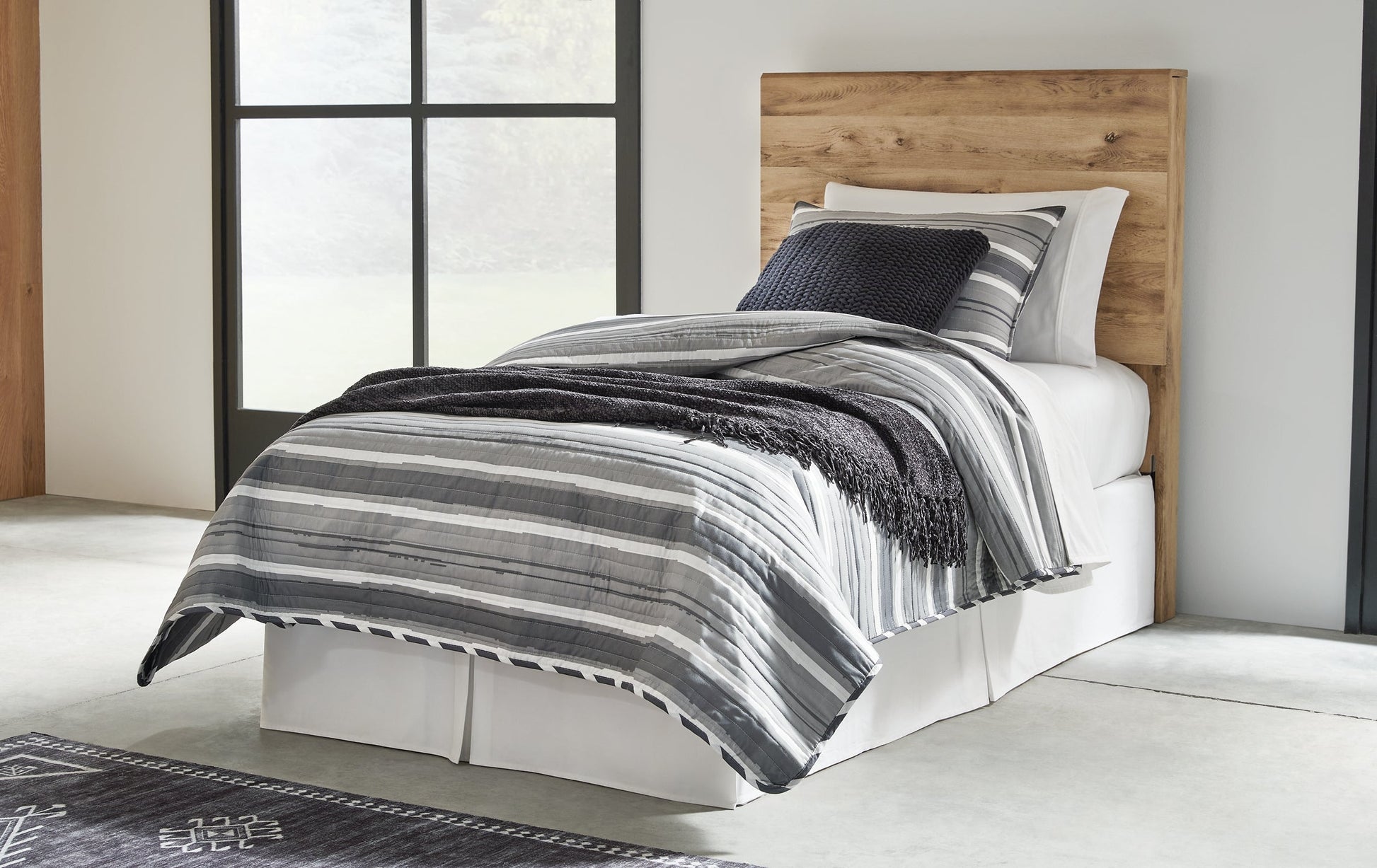 Hyanna Twin Panel Headboard with Mirrored Dresser, Chest and 2 Nightstands at Towne & Country Furniture (AL) furniture, home furniture, home decor, sofa, bedding
