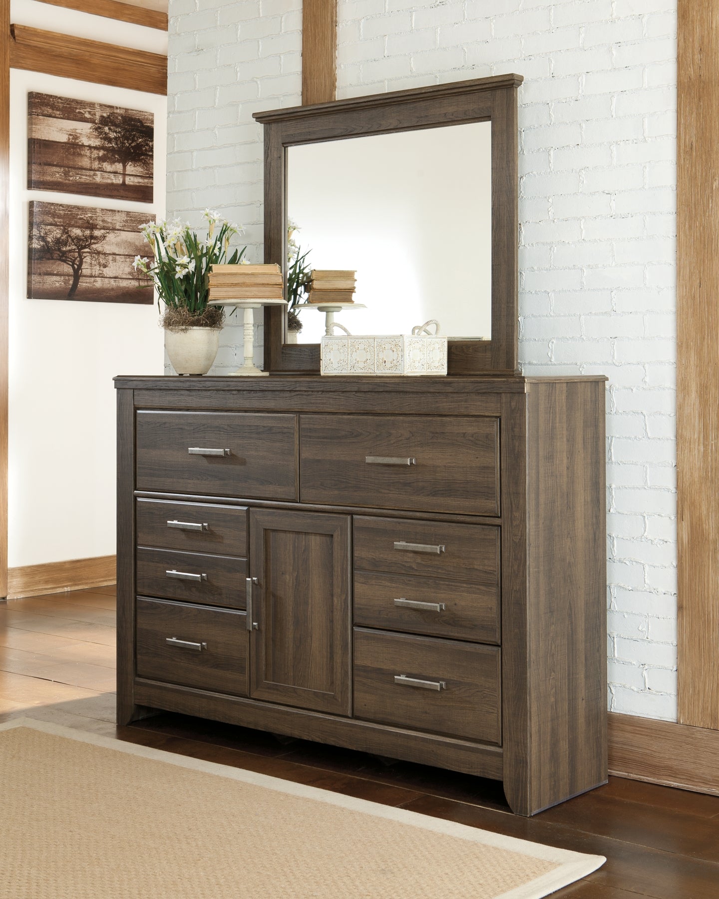 Juararo California King Panel Bed with Mirrored Dresser, Chest and 2 Nightstands at Towne & Country Furniture (AL) furniture, home furniture, home decor, sofa, bedding