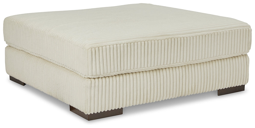 Lindyn Oversized Accent Ottoman at Towne & Country Furniture (AL) furniture, home furniture, home decor, sofa, bedding