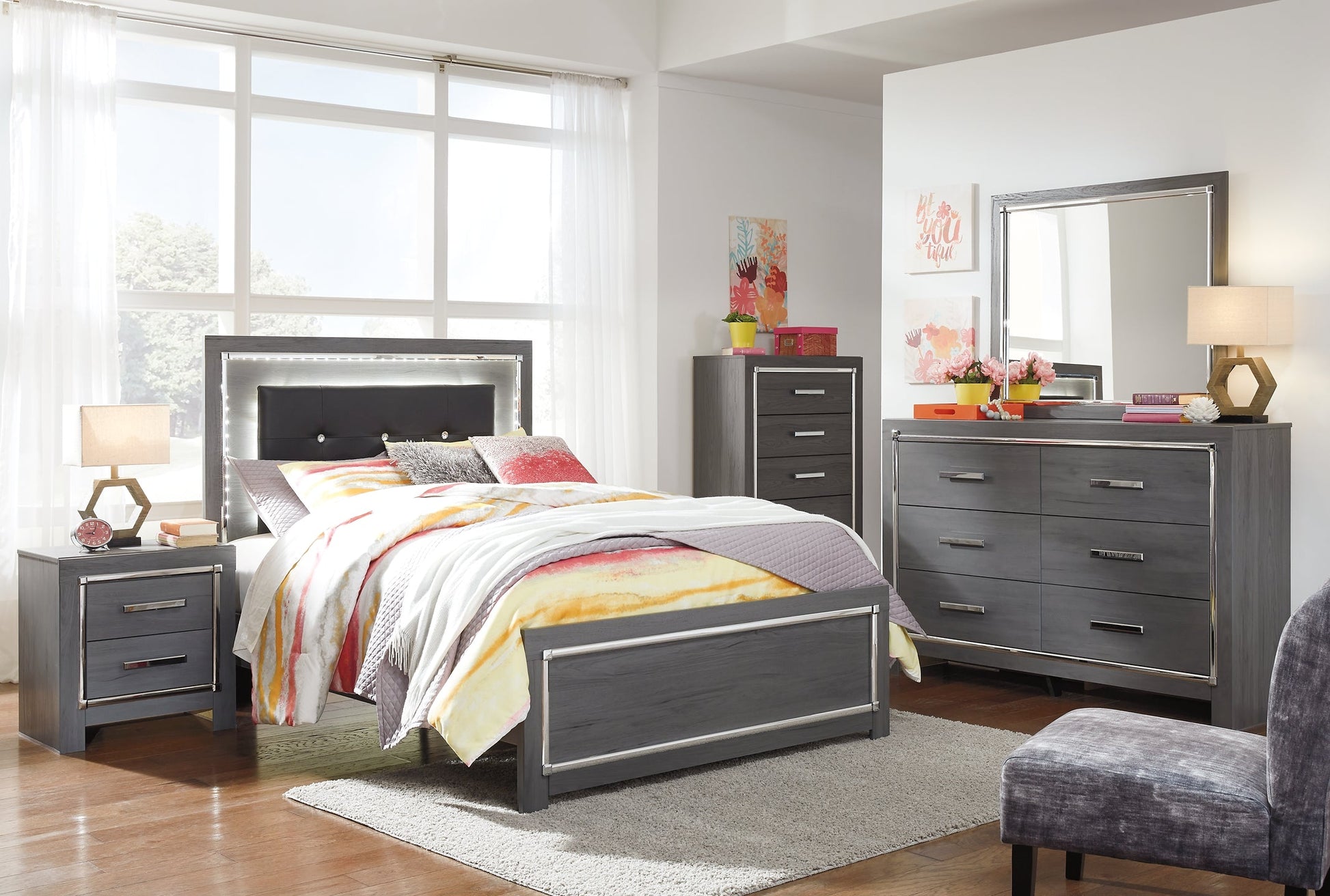 Lodanna Full Panel Bed with Mirrored Dresser, Chest and 2 Nightstands at Towne & Country Furniture (AL) furniture, home furniture, home decor, sofa, bedding