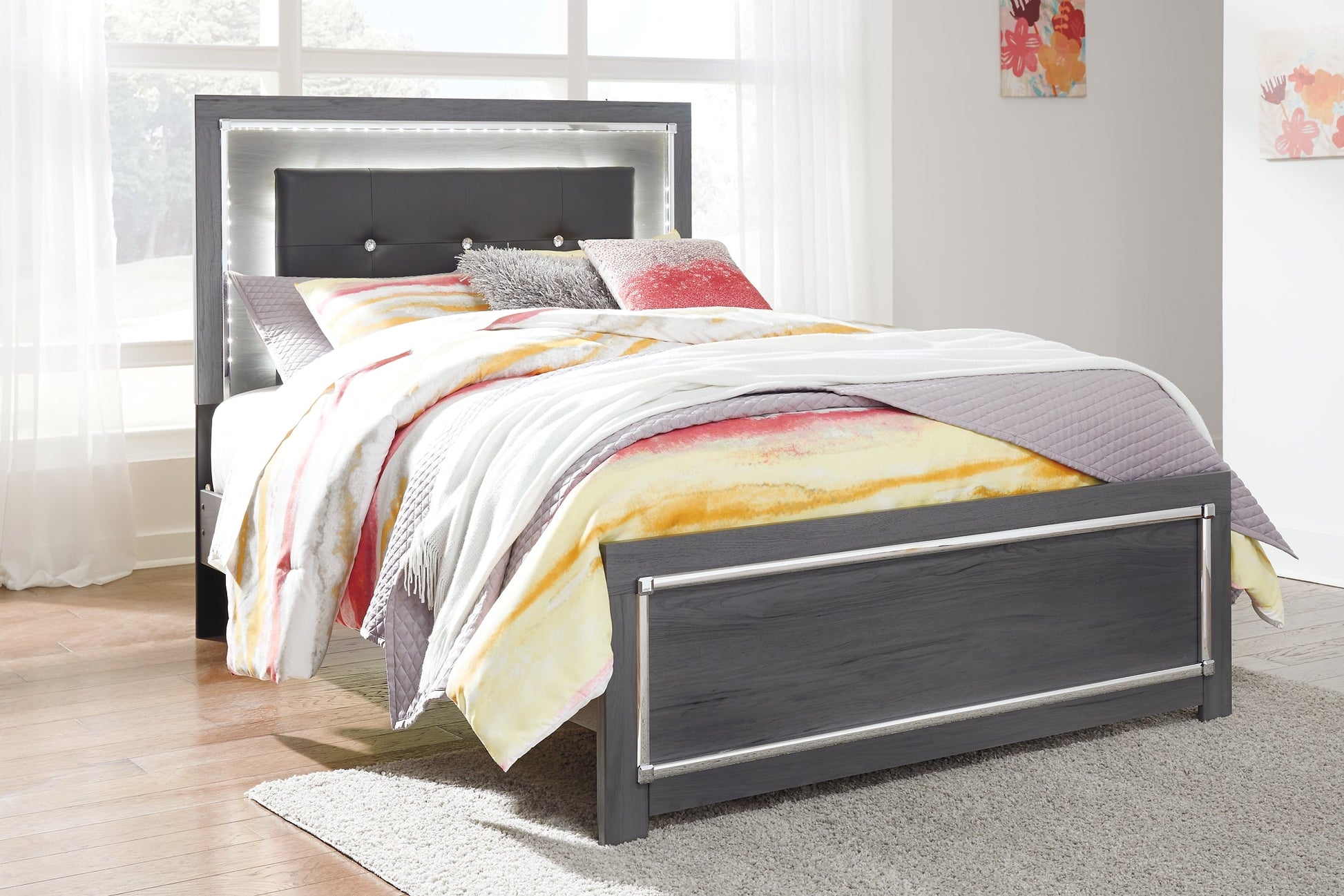 Lodanna Full Panel Bed with Mirrored Dresser and Chest at Towne & Country Furniture (AL) furniture, home furniture, home decor, sofa, bedding