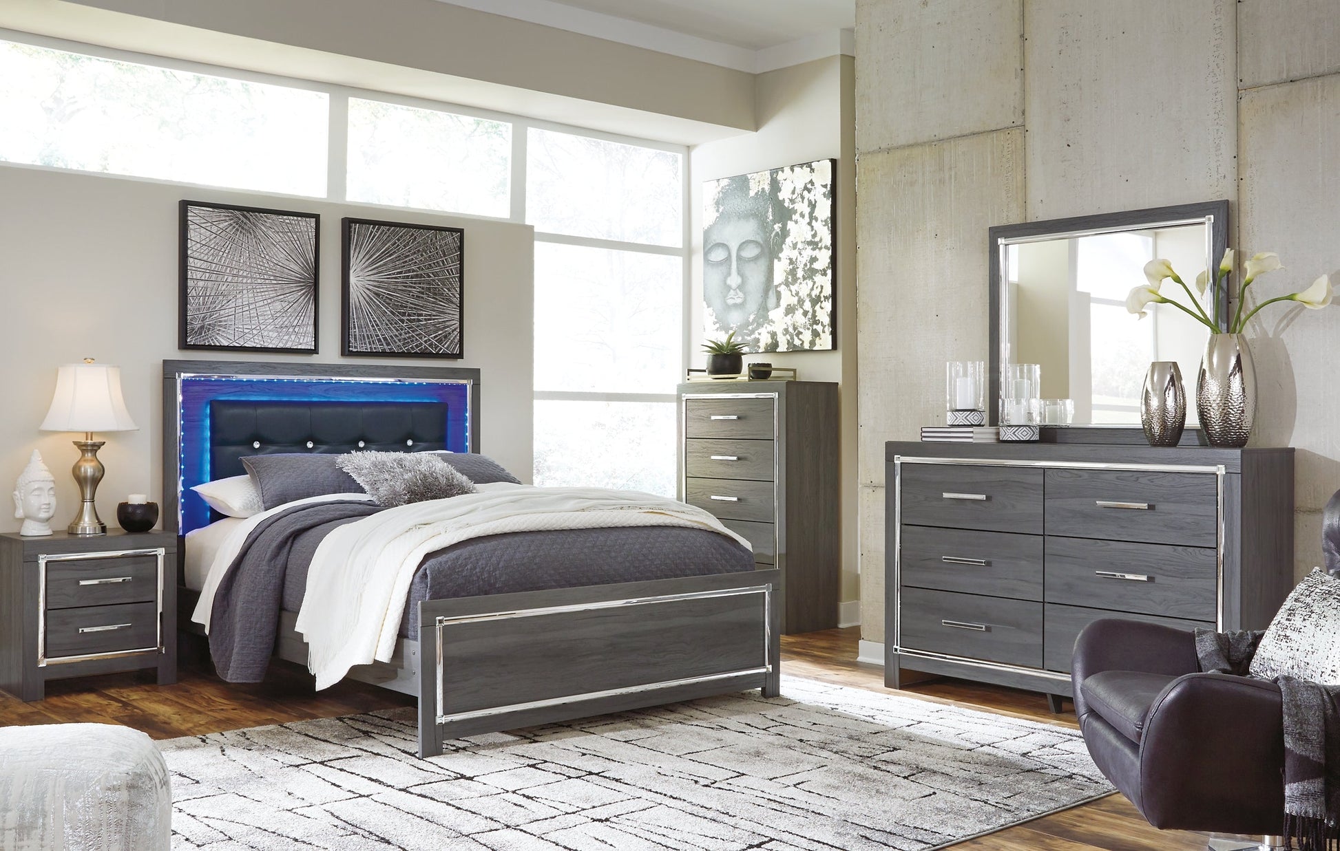 Lodanna Queen Panel Bed with Mirrored Dresser and 2 Nightstands at Towne & Country Furniture (AL) furniture, home furniture, home decor, sofa, bedding