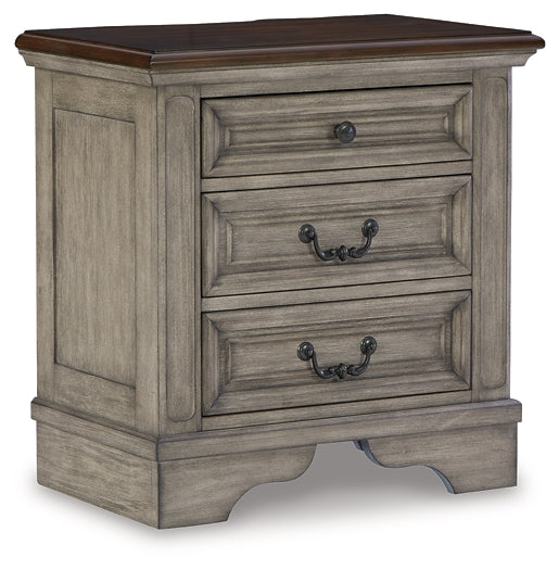 Lodenbay California King Panel Bed with Mirrored Dresser and 2 Nightstands at Towne & Country Furniture (AL) furniture, home furniture, home decor, sofa, bedding