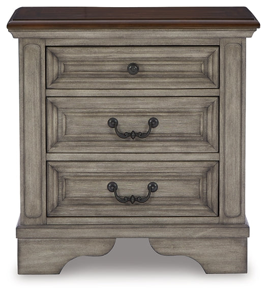 Lodenbay California King Panel Bed with Mirrored Dresser and 2 Nightstands at Towne & Country Furniture (AL) furniture, home furniture, home decor, sofa, bedding