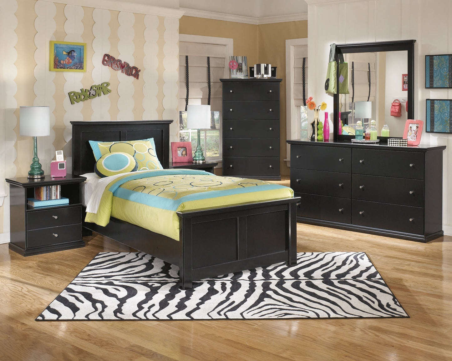 Maribel Five Drawer Chest at Towne & Country Furniture (AL) furniture, home furniture, home decor, sofa, bedding