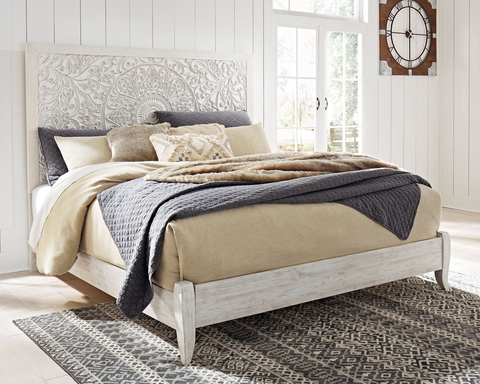 Paxberry King Panel Bed with Mirrored Dresser and 2 Nightstands at Towne & Country Furniture (AL) furniture, home furniture, home decor, sofa, bedding