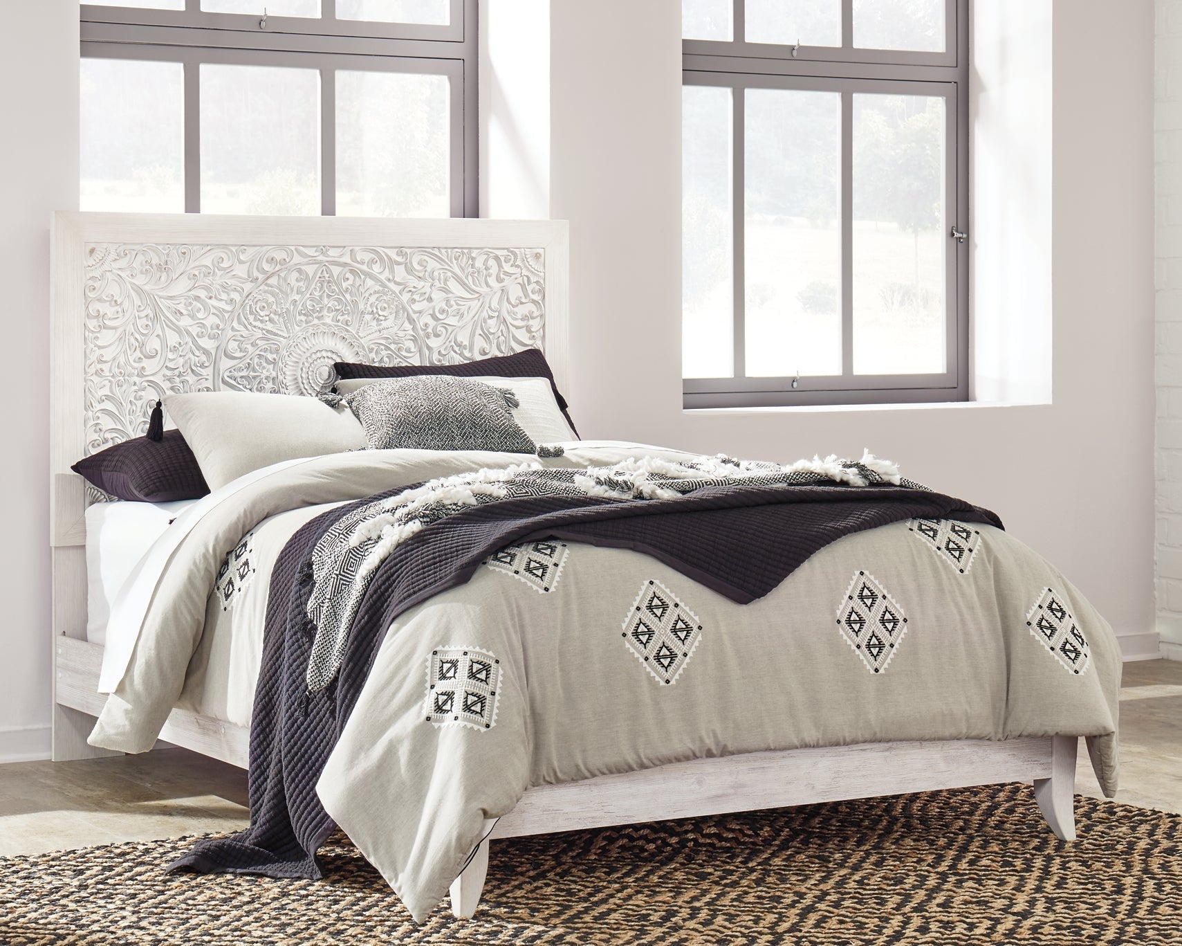 Paxberry Queen Panel Bed with Mirrored Dresser and Chest at Towne & Country Furniture (AL) furniture, home furniture, home decor, sofa, bedding