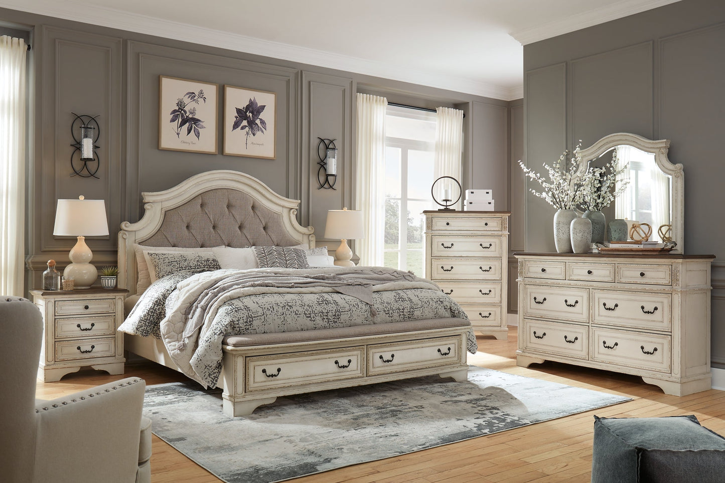 Realyn California King Upholstered Bed with Mirrored Dresser at Towne & Country Furniture (AL) furniture, home furniture, home decor, sofa, bedding