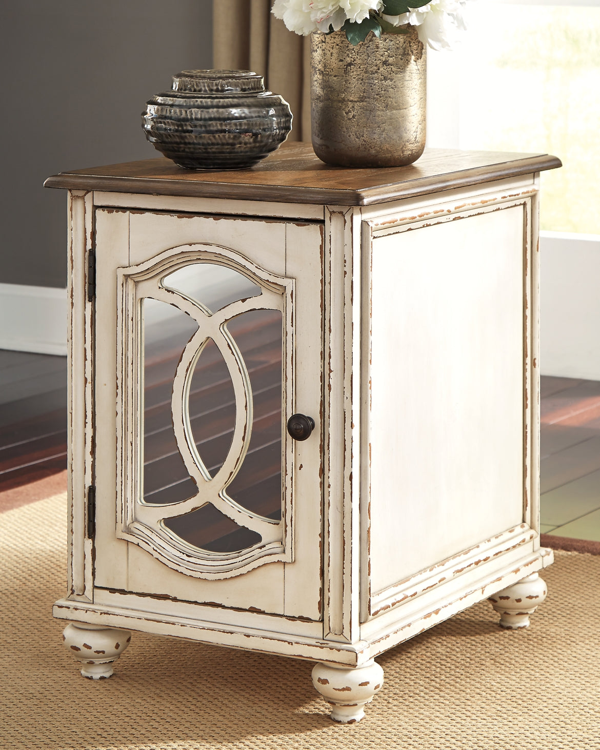 Realyn Coffee Table with 1 End Table at Towne & Country Furniture (AL) furniture, home furniture, home decor, sofa, bedding