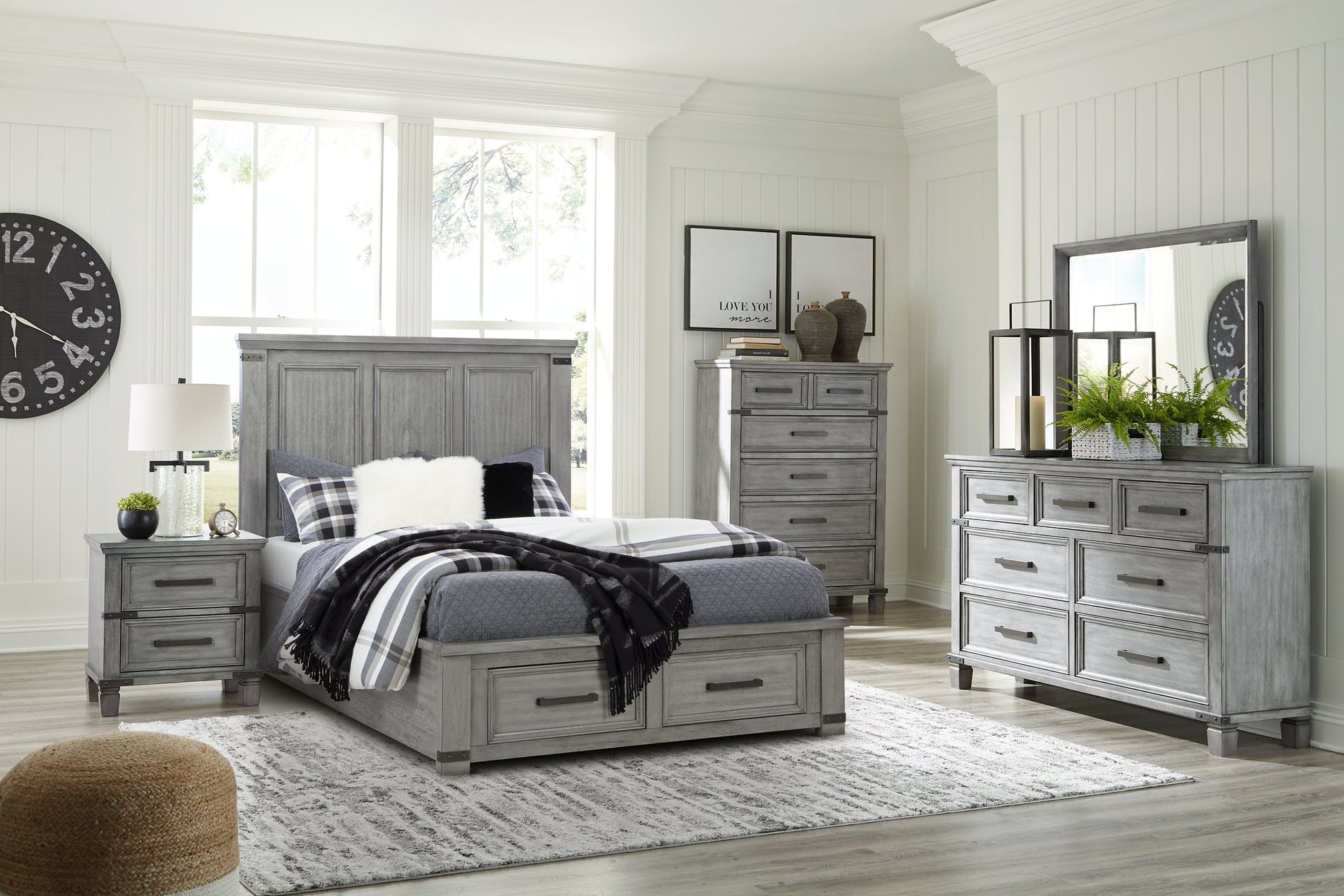 Russelyn Queen Storage Bed with Mirrored Dresser, Chest and 2 Nightstands at Towne & Country Furniture (AL) furniture, home furniture, home decor, sofa, bedding
