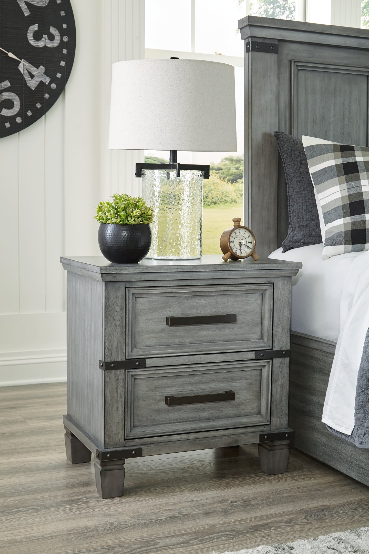 Russelyn Queen Storage Bed with Mirrored Dresser, Chest and 2 Nightstands at Towne & Country Furniture (AL) furniture, home furniture, home decor, sofa, bedding
