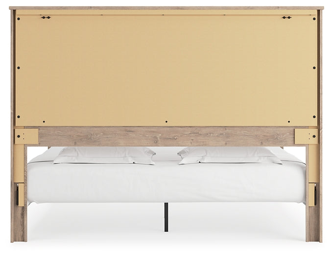 Senniberg King Panel Bed with Mirrored Dresser at Towne & Country Furniture (AL) furniture, home furniture, home decor, sofa, bedding