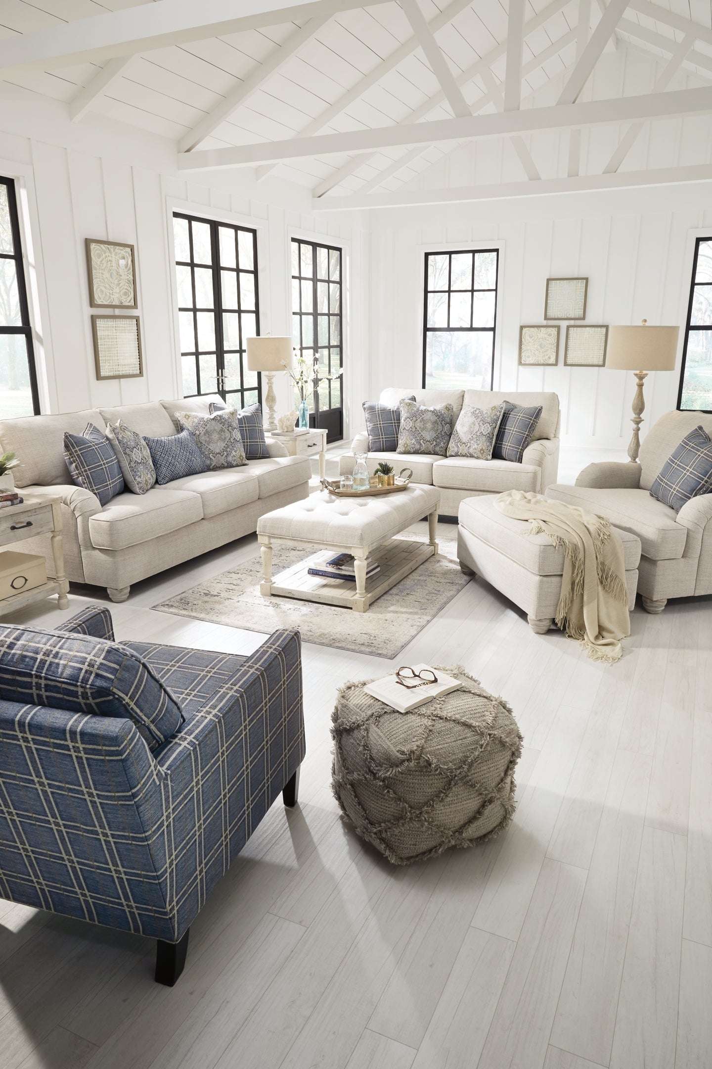 Traemore Chair and a Half at Towne & Country Furniture (AL) furniture, home furniture, home decor, sofa, bedding