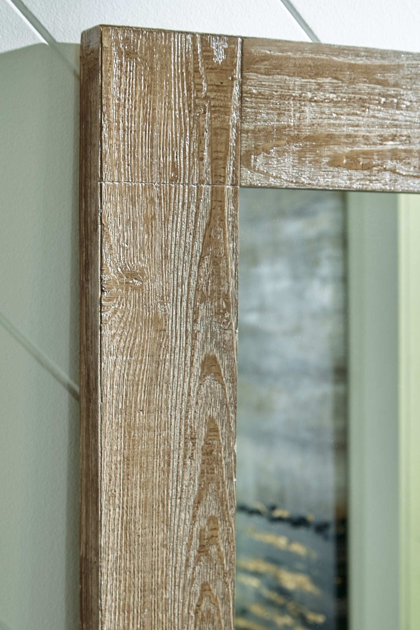 Waltleigh Floor Mirror at Towne & Country Furniture (AL) furniture, home furniture, home decor, sofa, bedding