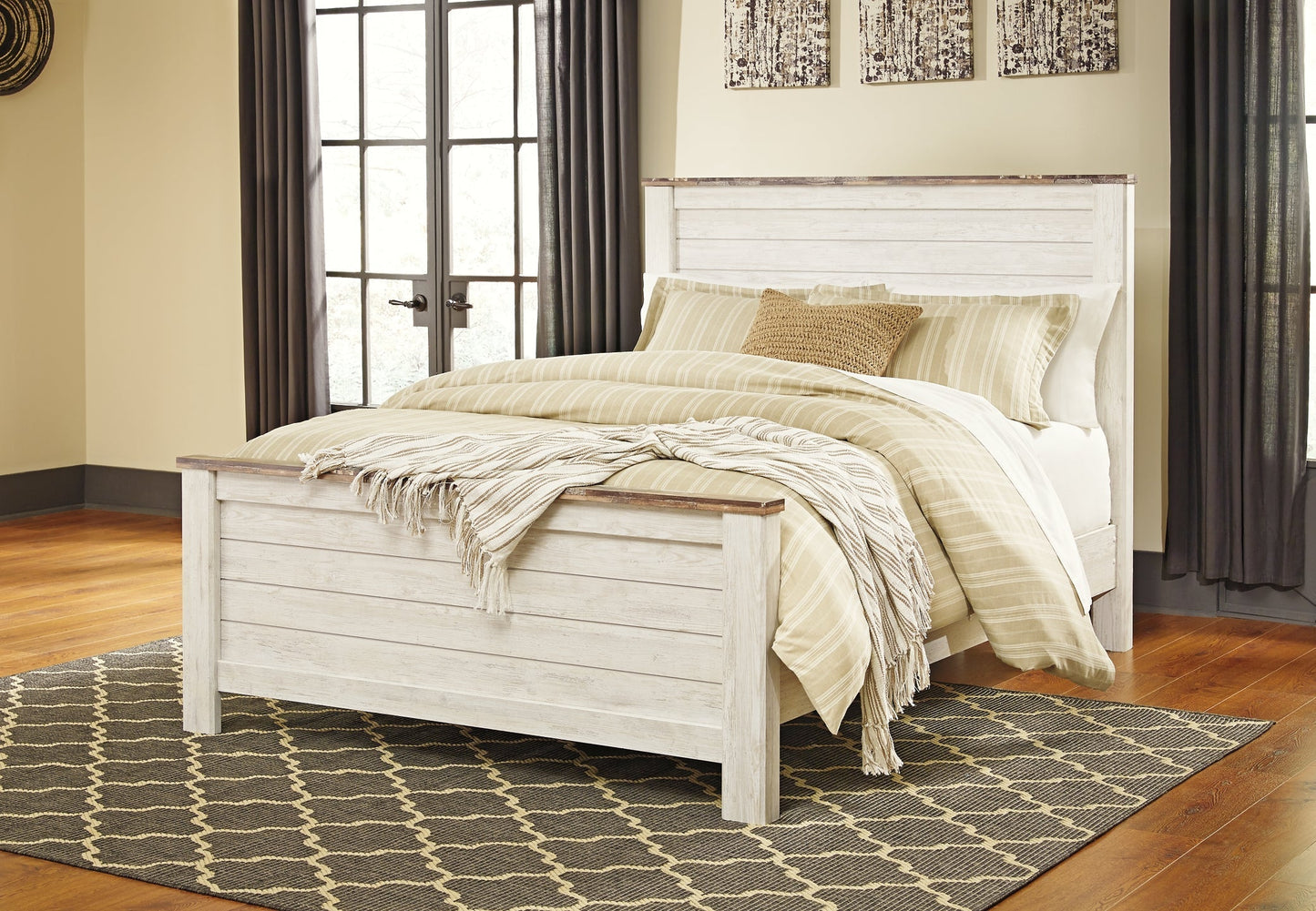 Willowton Queen Panel Bed with Mirrored Dresser at Towne & Country Furniture (AL) furniture, home furniture, home decor, sofa, bedding