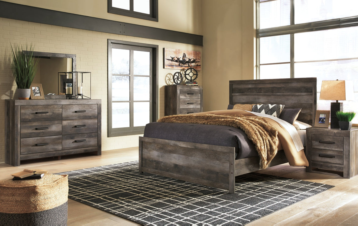 Wynnlow Queen Panel Bed with Mirrored Dresser, Chest and 2 Nightstands at Towne & Country Furniture (AL) furniture, home furniture, home decor, sofa, bedding
