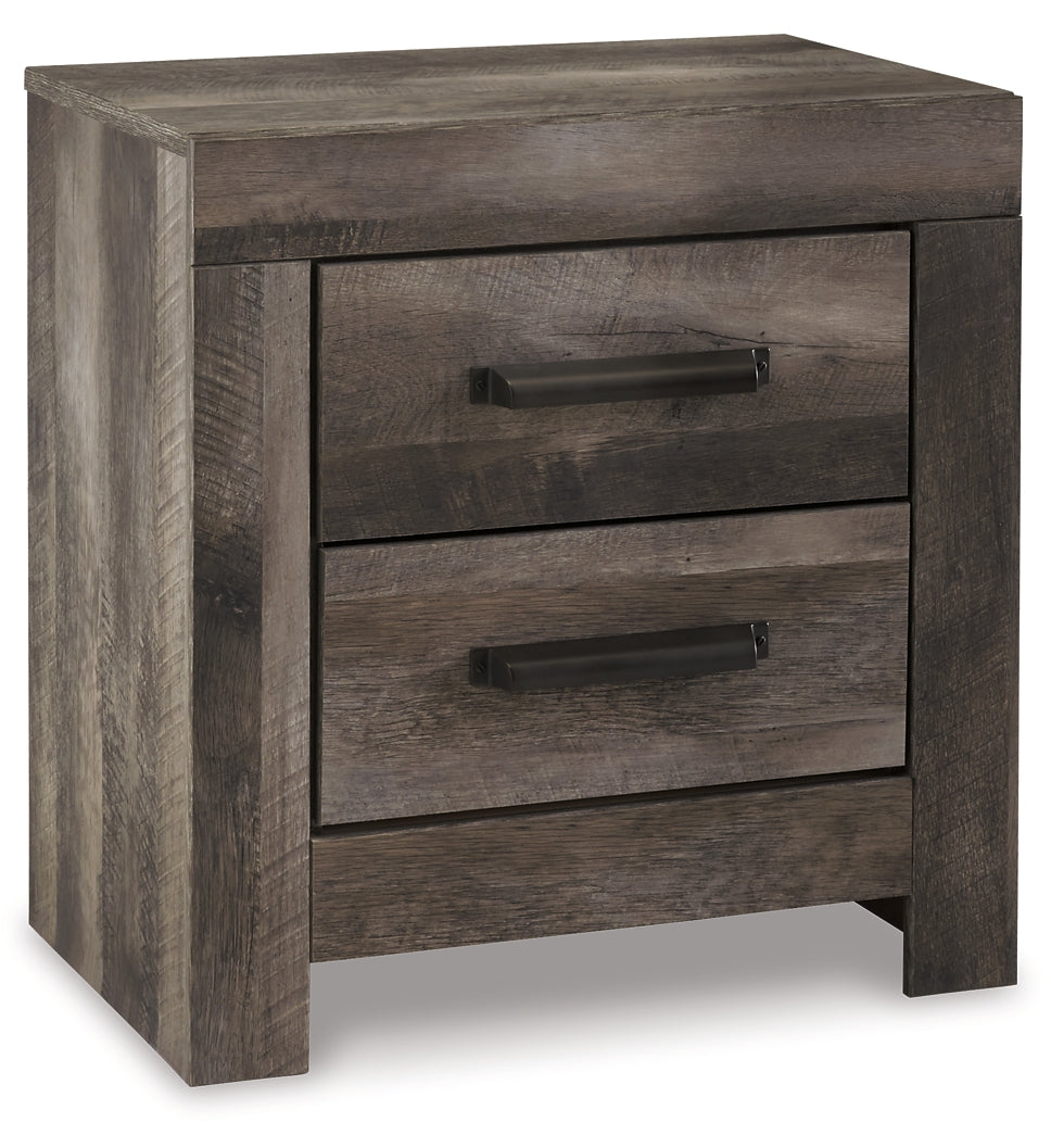 Wynnlow Queen Panel Bed with Mirrored Dresser and 2 Nightstands at Towne & Country Furniture (AL) furniture, home furniture, home decor, sofa, bedding