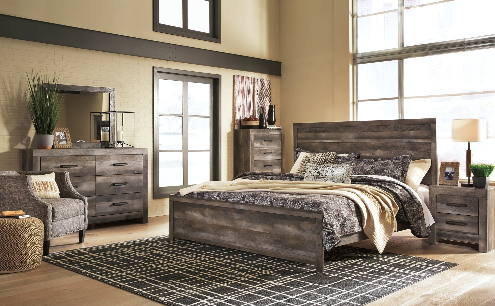 Wynnlow Queen Panel Bed with Mirrored Dresser and Chest at Towne & Country Furniture (AL) furniture, home furniture, home decor, sofa, bedding